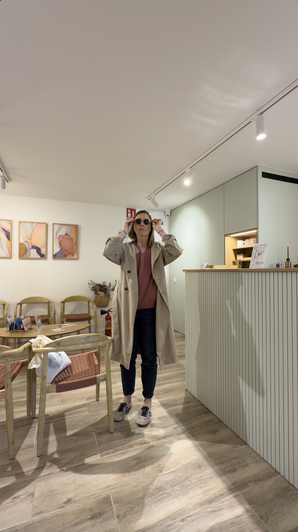 👃🏻 En plena época de alergia, respirar bien no siempre es fácil… Los sprays nasales son uno de los tratamientos más utilizados para la rinitis alérgica, pero hay algo importante: no funcionan de forma inmediata.

💡 Para notar su efecto, es clave usarlos de forma constante y correcta, no solo cuando estás peor.

Cuando se usan bien, ayudan a controlar los síntomas y a poder hacer vida normal incluso en los días de más polen.

✨ Si no notas mejoría o tienes dudas sobre cómo utilizarlos, pide cita y lo revisamos contigo.
.
#alergias #rinitisalergica #spraynasal #saludrespiratoria #polen #primavera #alergologia #granollers #paularibo